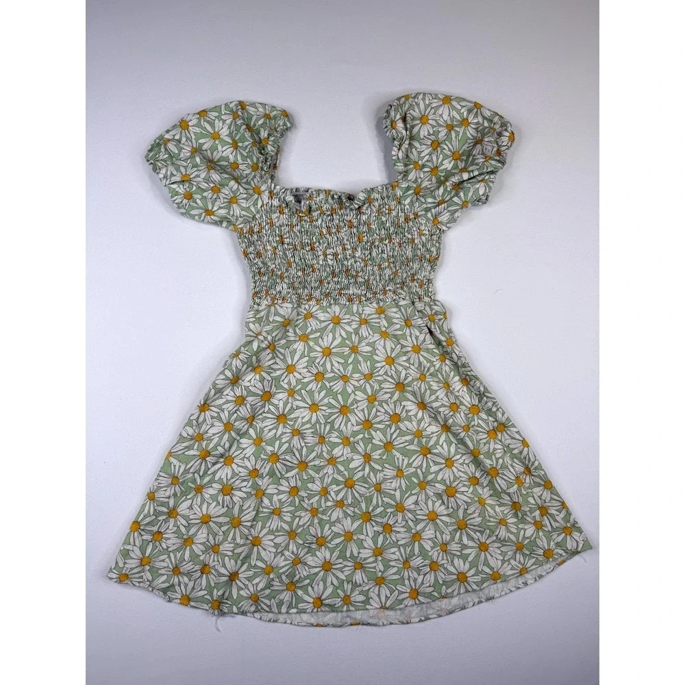 Zara Fit & Flare Mini Dress Womens XS Green Daisy Floral Smocked Puff Sleeve‎